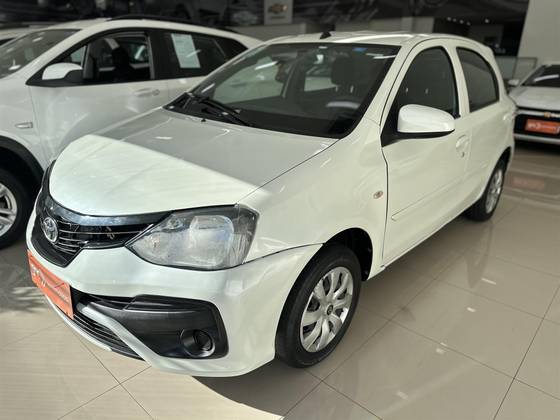TOYOTA ETIOS 1.3 X 16V FLEX 4P MANUAL TOYOTA ETIOS 1.3 X 16V FLEX 4P MANUAL
